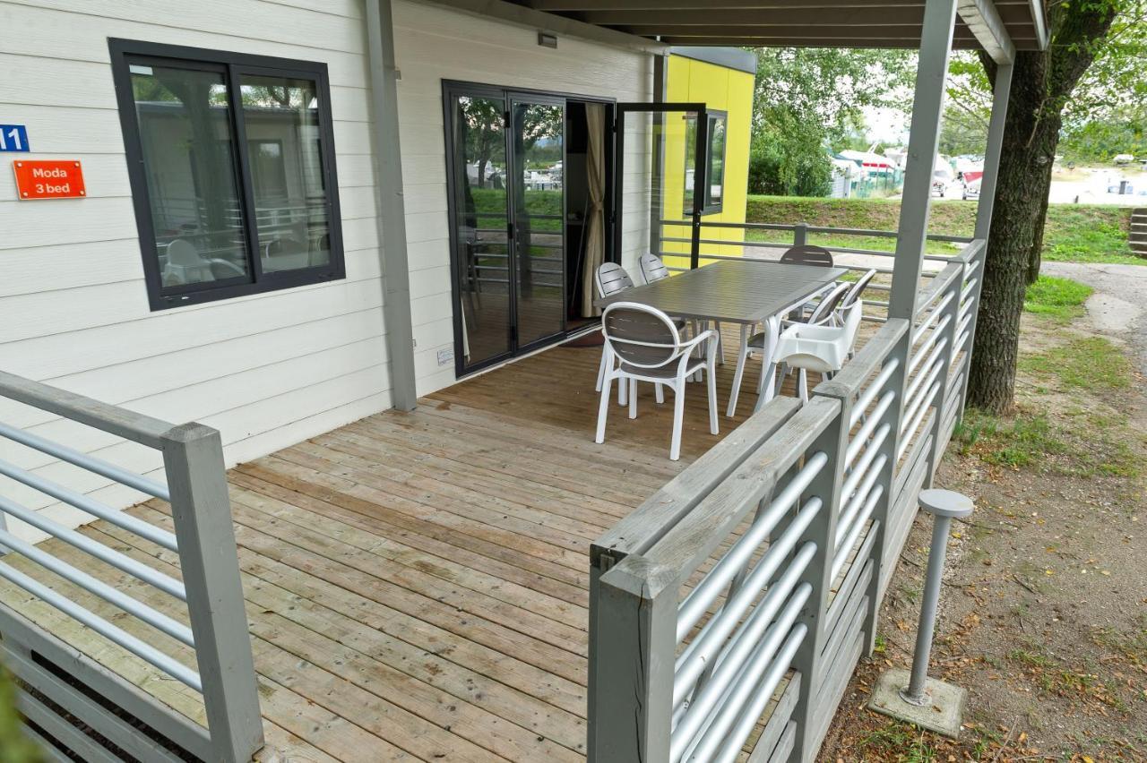 Mobile Homes Solaris Vacanceselect ชิเบนิก ภายนอก รูปภาพ